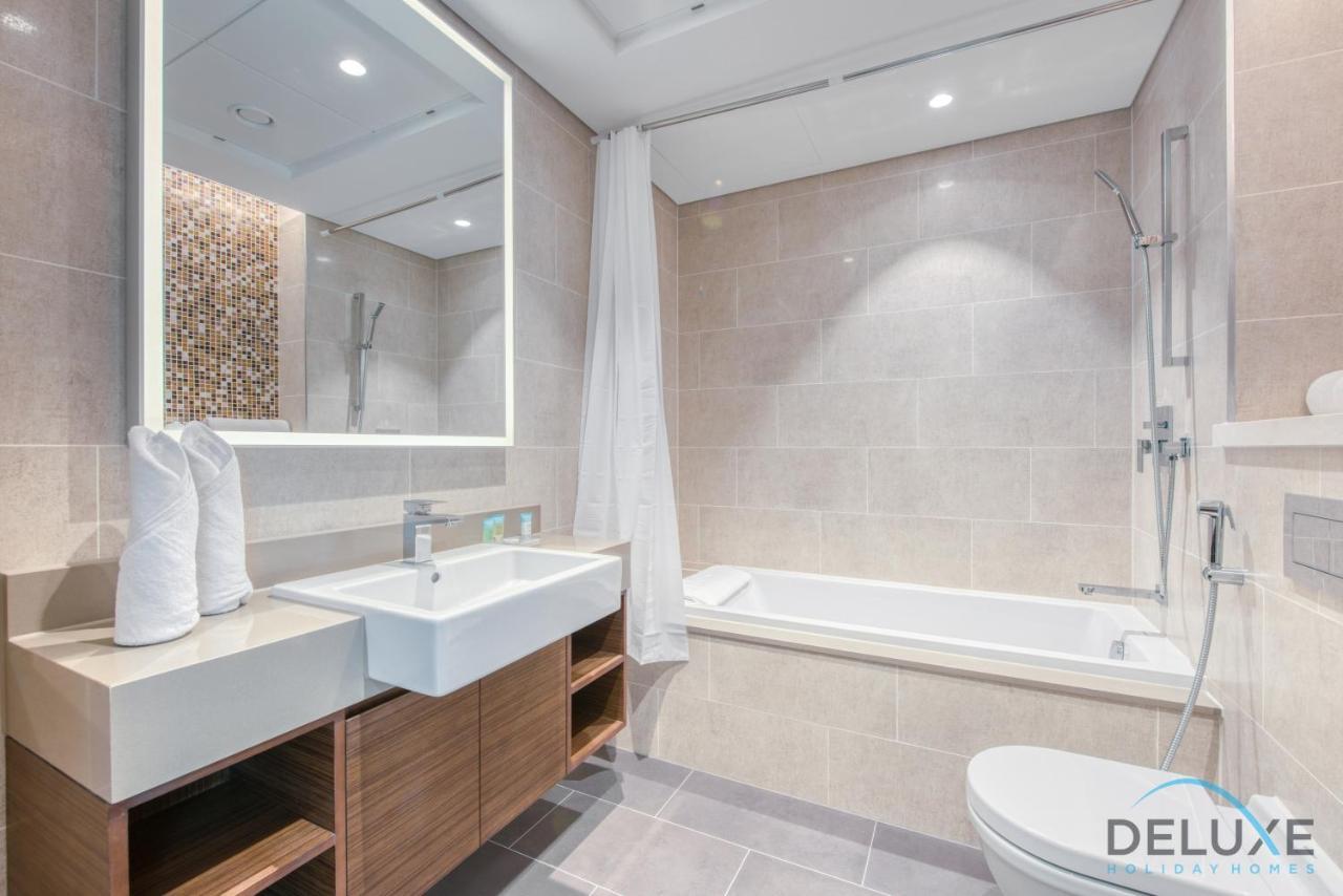 Notable 2Br At Sobha Hartland Greens Mbr City By Deluxe Holiday Homes Dubai Exterior foto