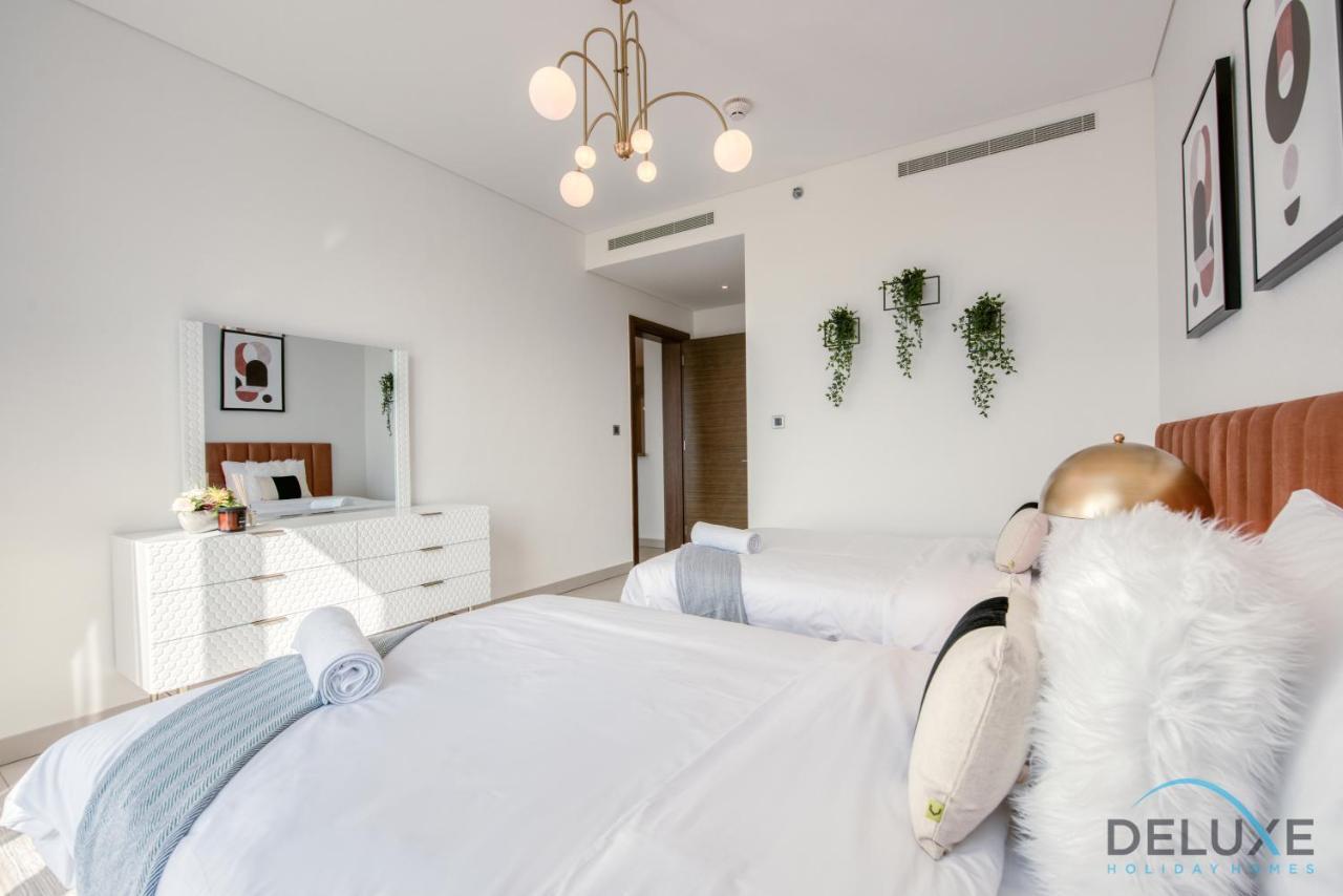 Notable 2Br At Sobha Hartland Greens Mbr City By Deluxe Holiday Homes Dubai Exterior foto
